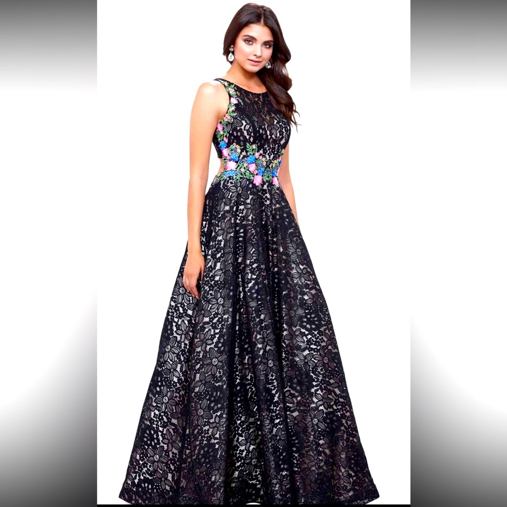 Formal prom dress brand new